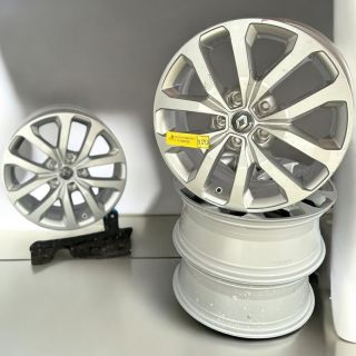 💎Na prodej 💎 🔥4x Nové originální alu kola Renault🔥 Rozteč: 5x114,3 Průměr: R17 ET: 40 Šířka disku: 7Jx17H2 Číslo dílu:...